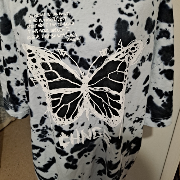 Graphic Tiedye Tshirt Dress - Picture 4 of 7